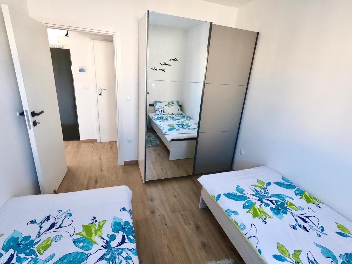 Apartment Libero Vodice Exterior foto